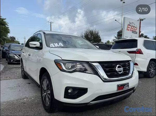 jeepetas y camionetas - Nissan Pathfinder SV AWD 2019 3