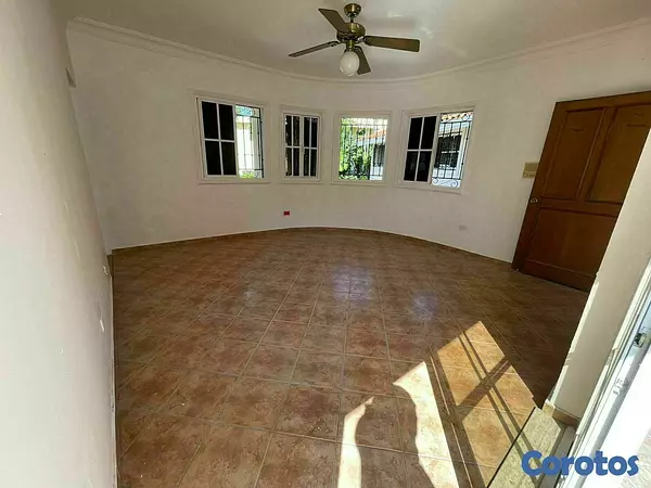 casas - VENDO Hermosa Mansión De 3 Niveles En Los Rios 5