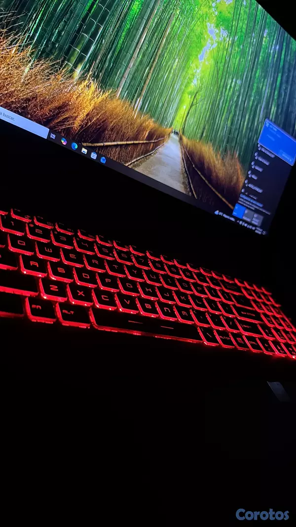 computadoras y laptops - CyberPowerPC Fangbook IV 3