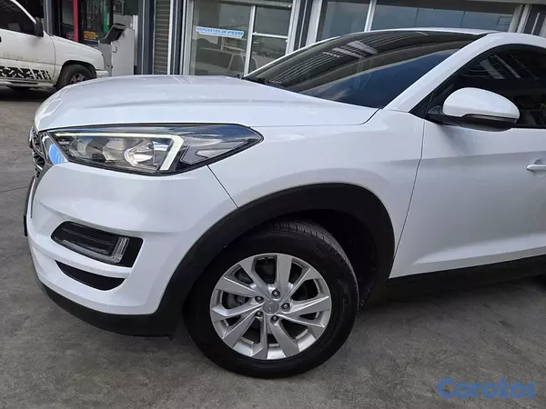 jeepetas y camionetas - HYUNDAI TUCSON 2020 BLANCO DIESEL 16