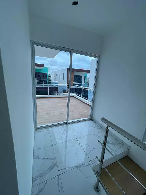 apartamentos - CASAS DE 2 NIVELES COMPLEJO CERRADO 1426 7