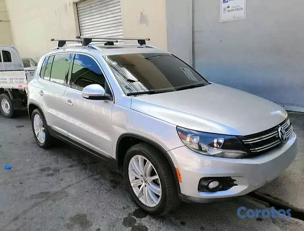 jeepetas y camionetas - Volkswagen Tiguan SE Turbo 4WD 15  2