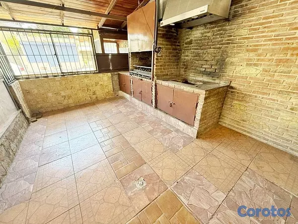oficinas y locales comerciales - Local en venta próximo a Av. Independencia.
 3