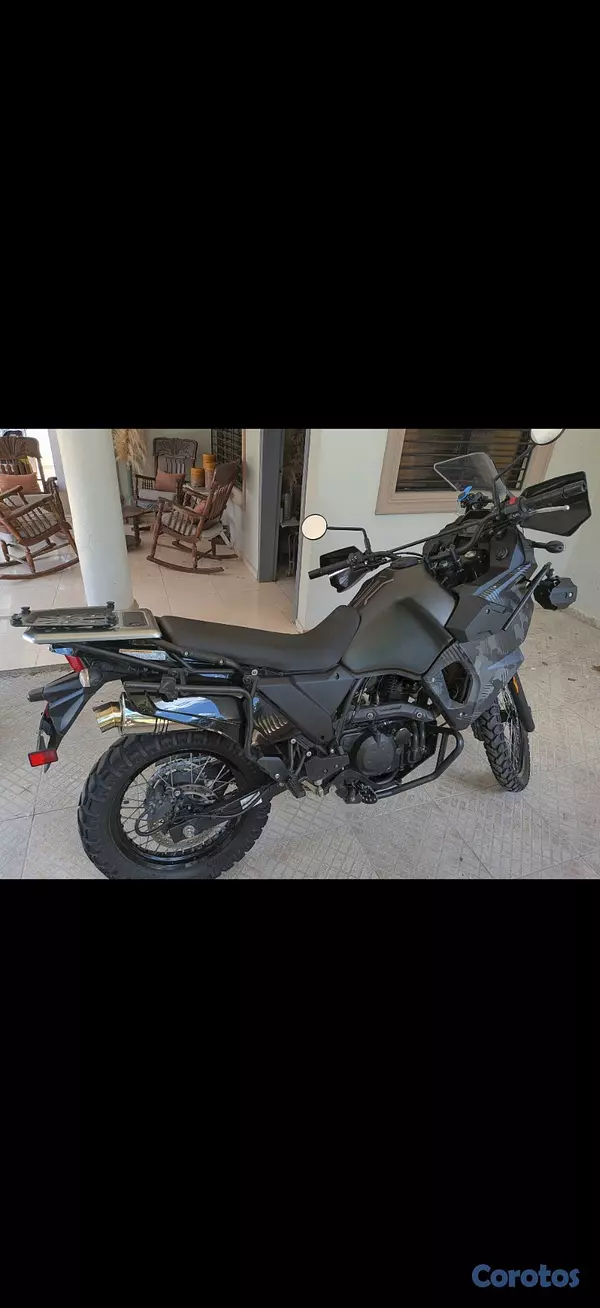 motores y pasolas - Kawasaki klr 650 adventure 2022. Con accesorios co 2