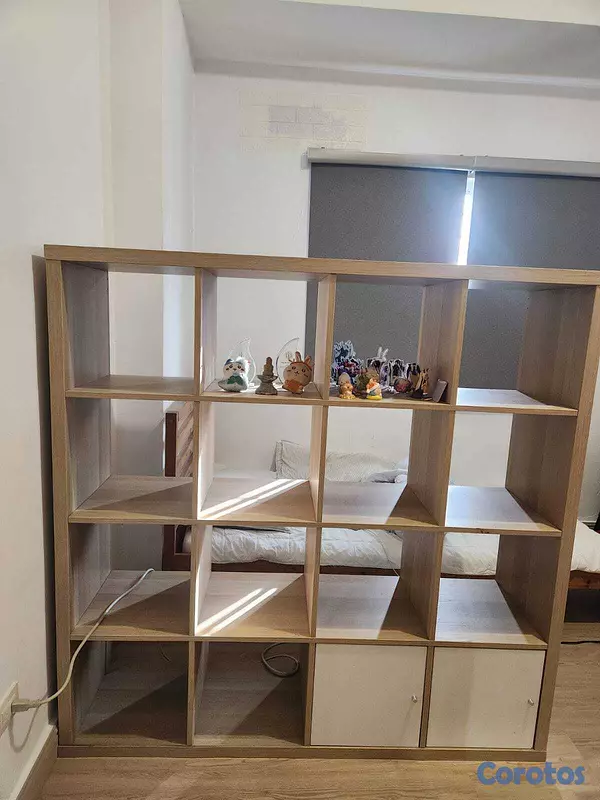 muebles y colchones - Estantería IKEA KALLAX (4x4) con 2 puertas - Buen  1