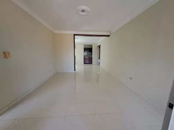 apartamentos - Apartamento 4to piso Urb. Solimar 3
