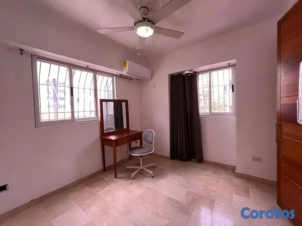 apartamentos - Apartamento amplio en urbanización Real 4