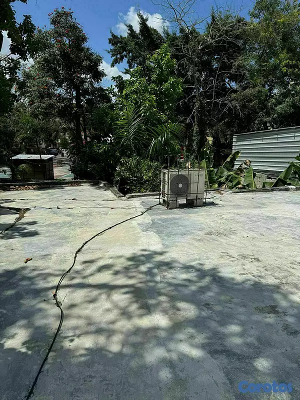 solares y terrenos - Terreno de 1,026.00 En Las Caobas  9