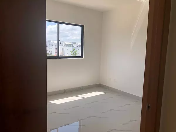 apartamentos - Apartamento Completamente Nuevo en Los Rieles, 3er Nivel  7