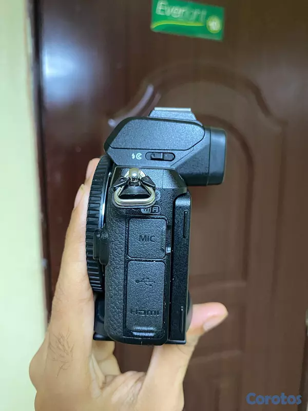 camaras y audio - Nikon z50 + dos lentes + flash +baterías extras y  2