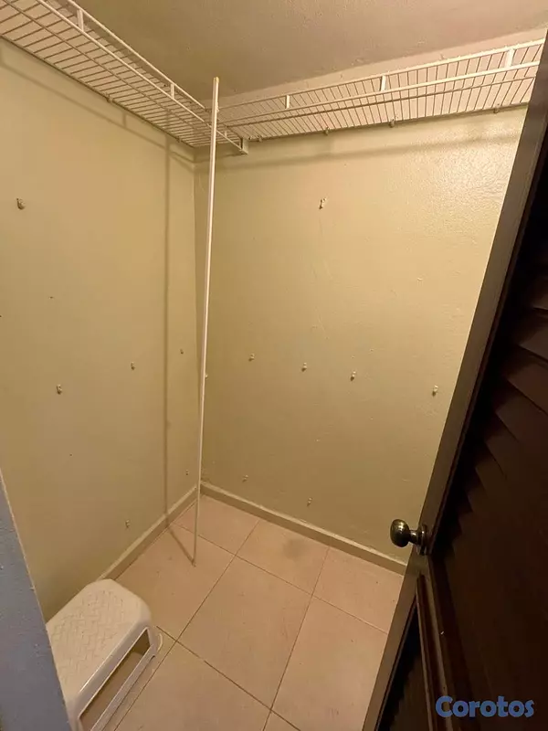 casas - vendo casa en los Ríos de tres niveles 4 habitaciones 5 parqueos jacuzzi  2