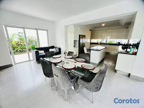 casas vacacionales y villas - Casa en PUNTA CANA 7