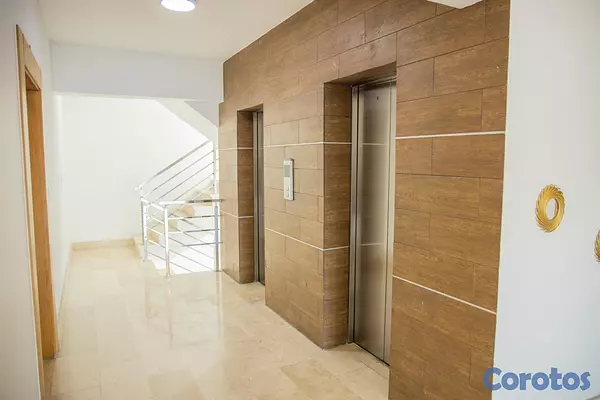 apartamentos - APARTAMENTO AMUEBLADO EN PISO ALTO PROXIMO A PUCMM 18