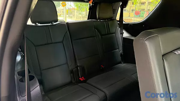 jeepetas y camionetas - Chevrolet Tahoe RST 2024 24,000KM Turbo Diesel 4WD 11