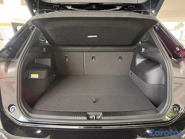jeepetas y camionetas - Volkswagen Tiguan R Design 2026 18