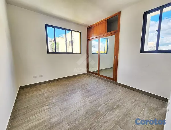 apartamentos - APARTAMENTO SEGUNDO NIVEL PROXIMO LAS DIANAS SANTI 6