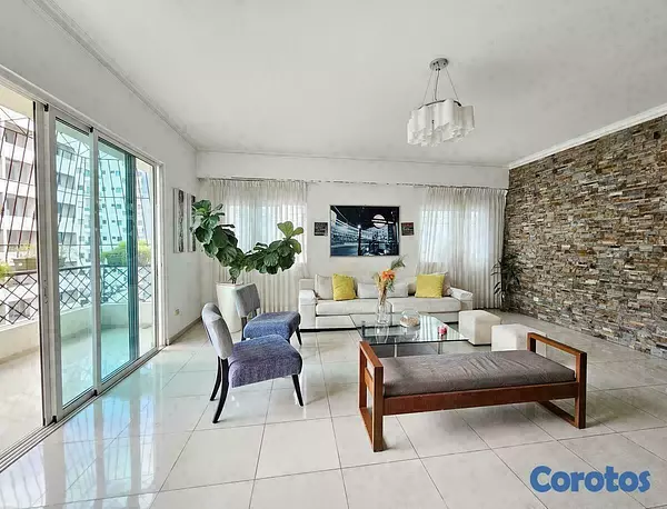 apartamentos - Apartamento en venta en Evaristo Morales 2