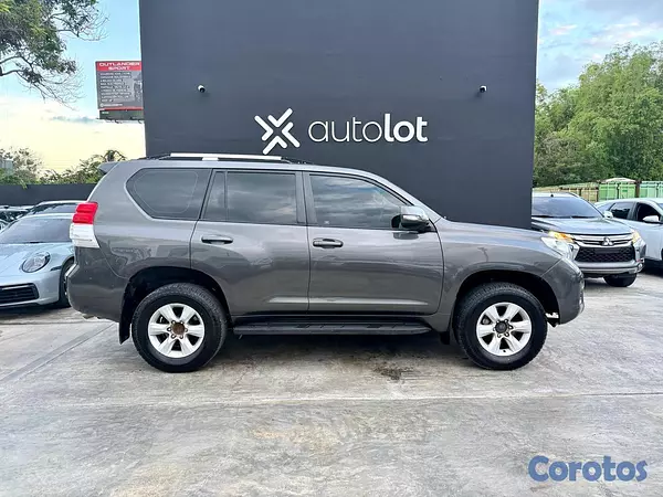 jeepetas y camionetas - Toyota Land Cruiser Prado TXL 2013 6