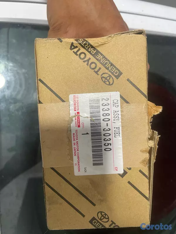 repuestos - Toyota Land Cruiser Prado – Tapa de Filtro de Combustible Original (23380-30350) 2