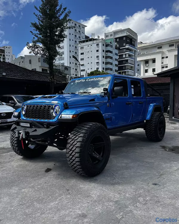jeepetas y camionetas - Jeep Gladiator 2024 3