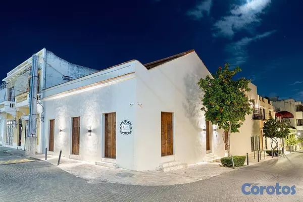 casas - Casa de 4 haitacioens 4 baños en la Zona Colonial 9