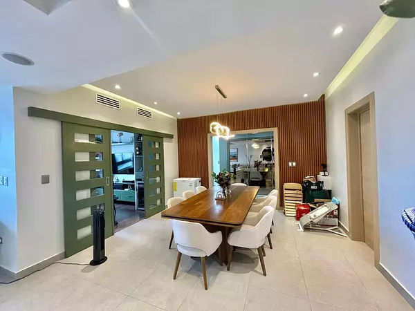 apartamentos - Apartamento en Venta con Línea blanca
EL MILLÓN USD380,000.00
 3