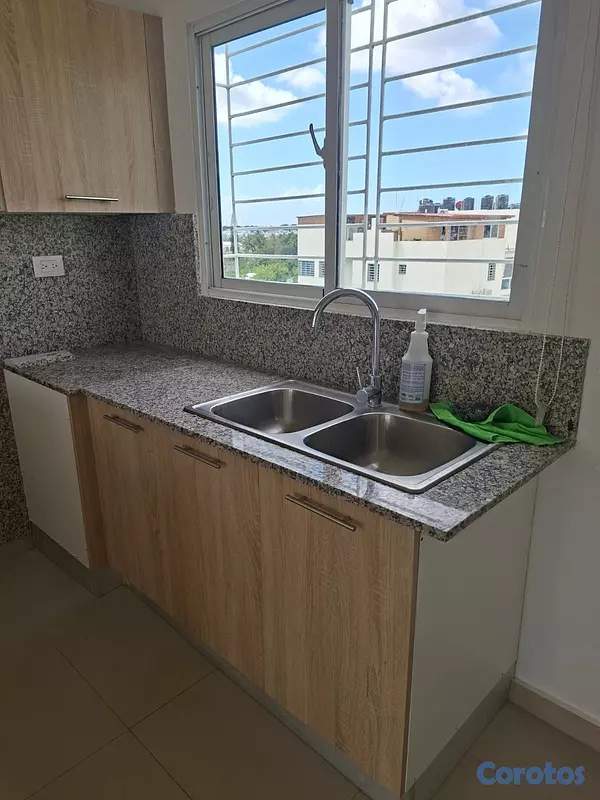 apartamentos - 🏡 Apartamento en Alquiler con Terraza Privada y Pi 4