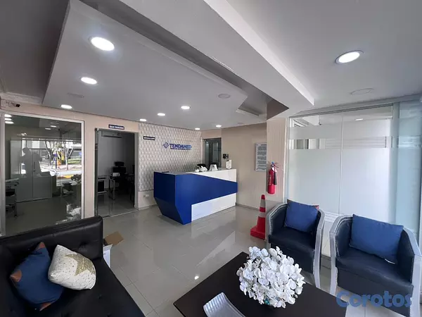 oficinas y locales comerciales - Local comercial en alquiler ubicado en Los Restauradores 4