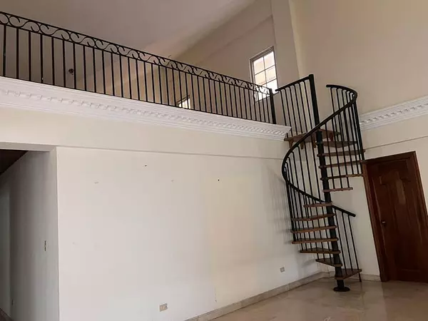 penthouses - Hermoso PH Clásico en Venta – Naco 6