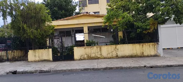 casas - VENTA DE CASA EN ENSANCHE OZAMA  3