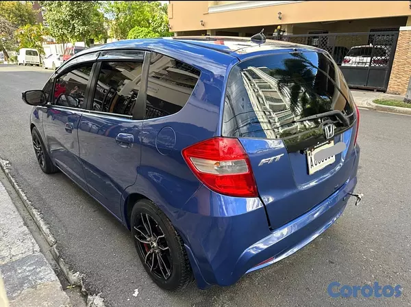 carros - Se vende Honda Fit 2013 ,  4 cilindro, versión jap 6