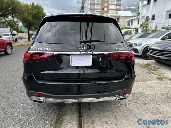 jeepetas y camionetas - Mercedes Benz GLS 450 año 2025 5