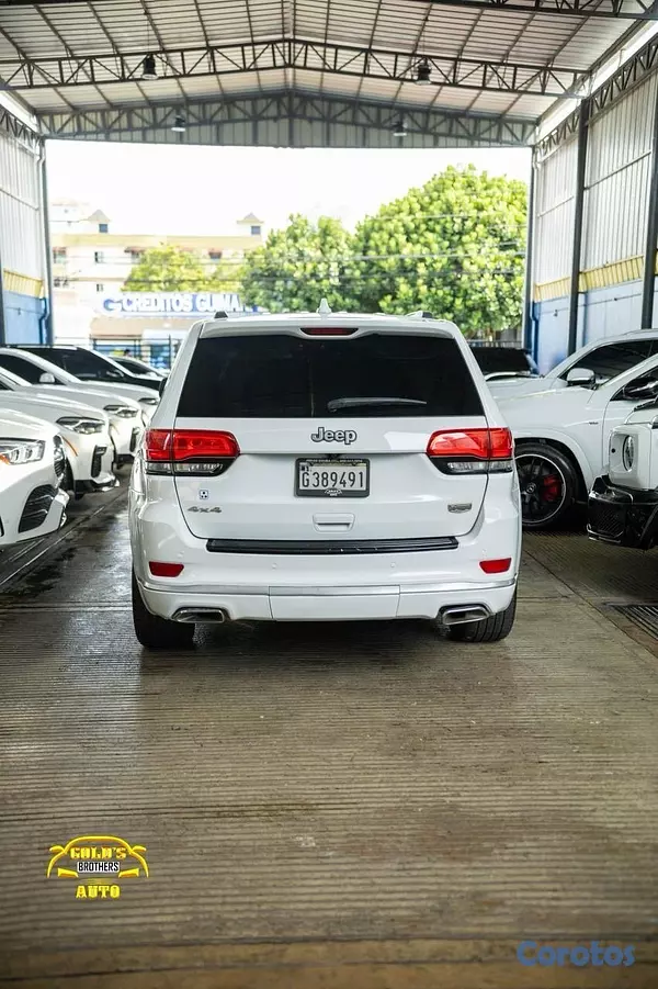 jeepetas y camionetas - Jeep Grand Cherokee Summit 4x4 2016 Clean Carfax 5