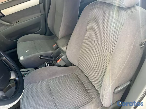 carros - Vendo Suzuki Forenza Negociable  2