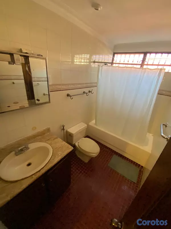 casas - Casa de 5 Habitaciones en la Castellana, DN. 7