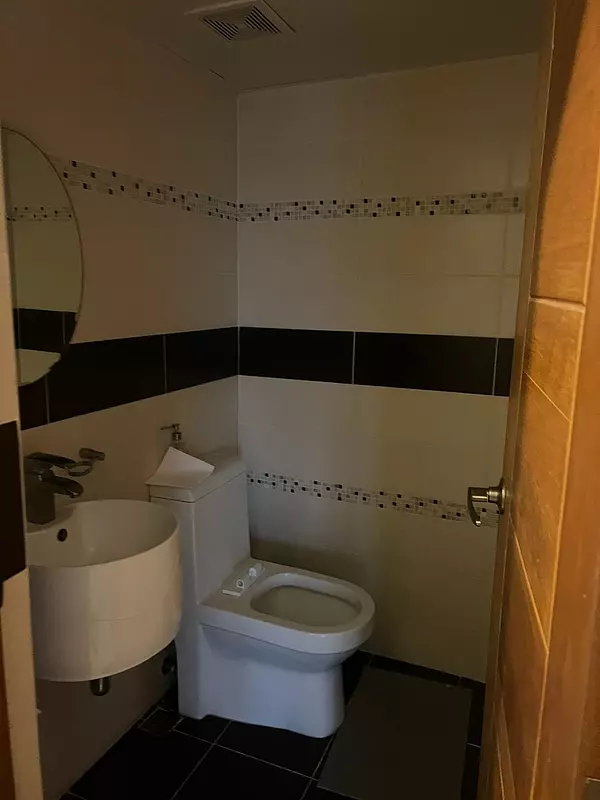 apartamentos - Sector: Evaristo Morales Construcción: 179 Metros² 5