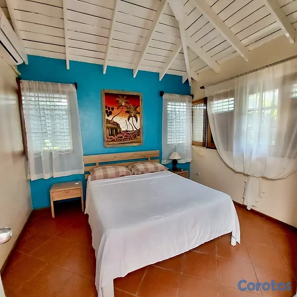 casas vacacionales y villas - Casa con Vista a la Piscina en Venta 6