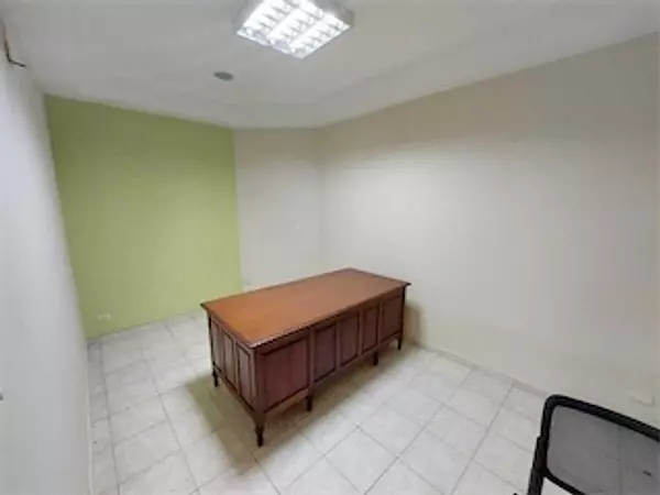 oficinas y locales comerciales - Millon 50 metros 3500 mil pesos 2