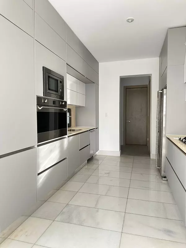 casas - Apartamento en La Trinitaria con Vista al Monument 7
