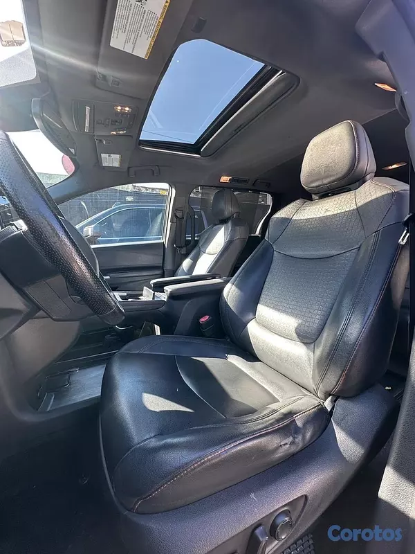 jeepetas y camionetas - TOYOTA SIENNA XSE 2021 15