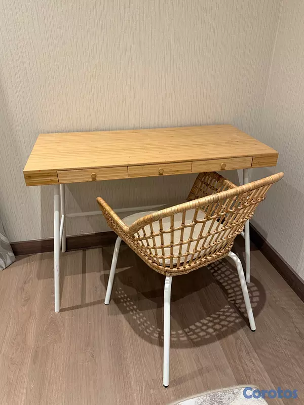 muebles y colchones - Escritorio con silla y cojín  2