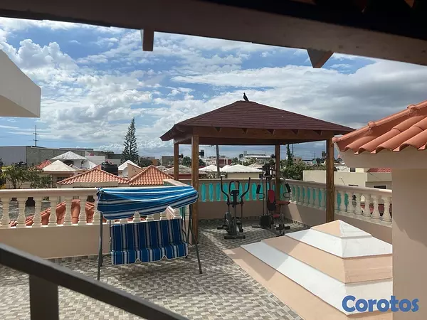 casas - venta de casa de lujo en el mirador del este Santo Domingo este  3