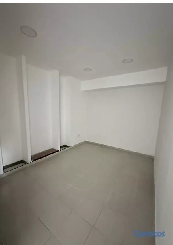 oficinas y locales comerciales - LOCAL COMERCIAL  8