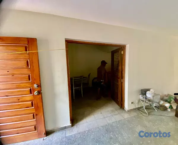 oficinas y locales comerciales - se alquila casa  9