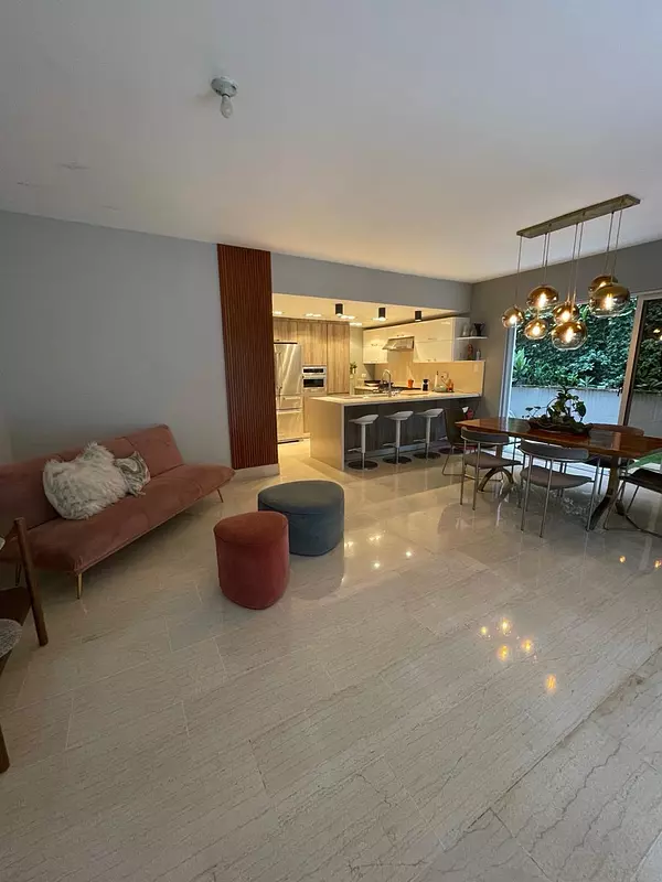 casas - Casa en Venta, Cuesta Hermosa II USD 300,000   6