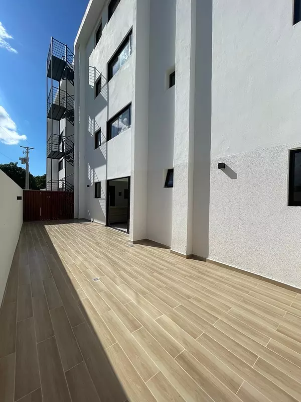 apartamentos - Apartamento 1er nivel con Patio Privado en Santiago 4