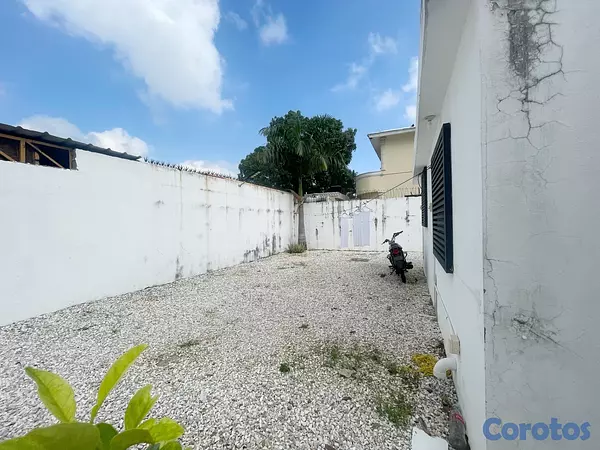 casas - Alquiler casa comercial en los Prados  2
