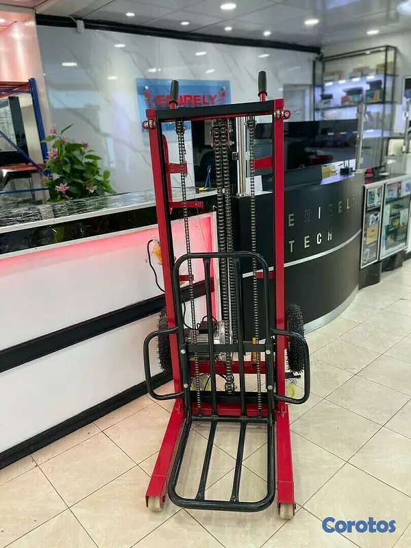 equipos profesionales - Montacargas grua Carretilla de 2 metros de elevacion electrico de 200KG 4