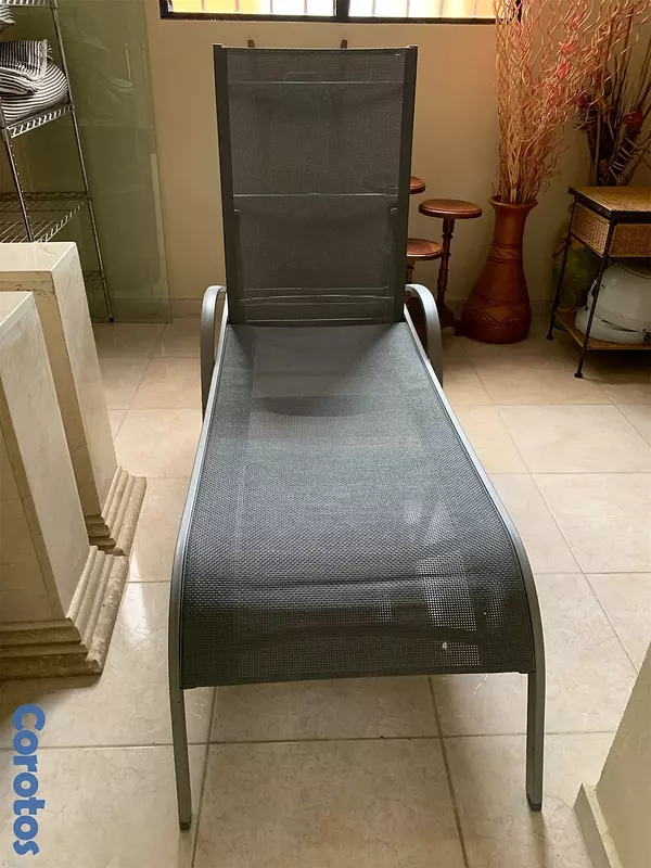 muebles y colchones - Chaise Loungue en muy buen estado  2