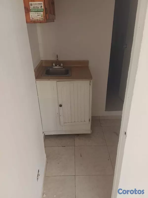 oficinas y locales comerciales - 
📍 Local Comercial en Alquiler – El Millón (Próximo a la Av. 27 de Febrero) 5